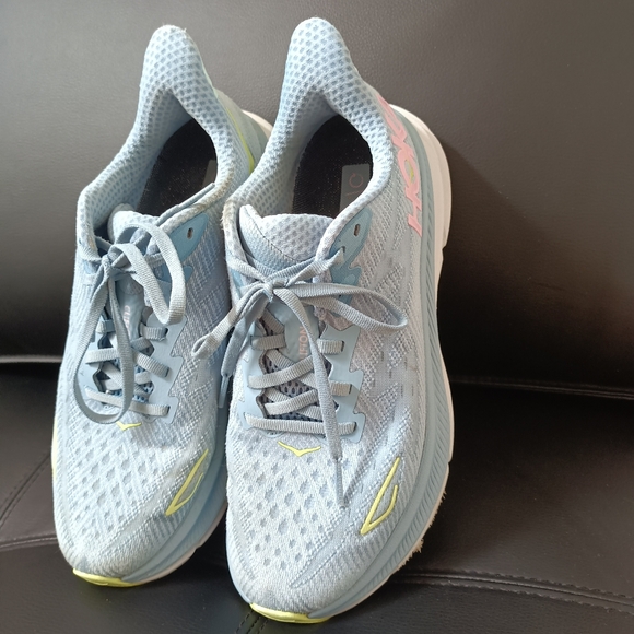 Hoka One One Clifton 9 Athletic Shoes Size 7.5B Sky Blue - Picture 3 of 17